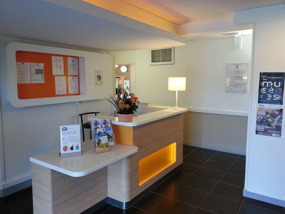 ibis budget Châteaudun Buitenkant foto